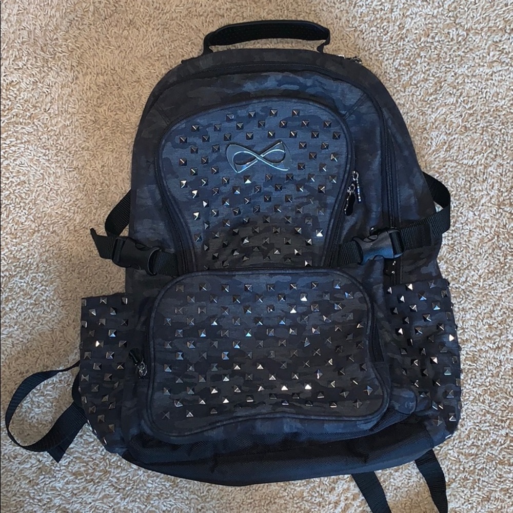 Almost brand new Nfinity backpack been used once
